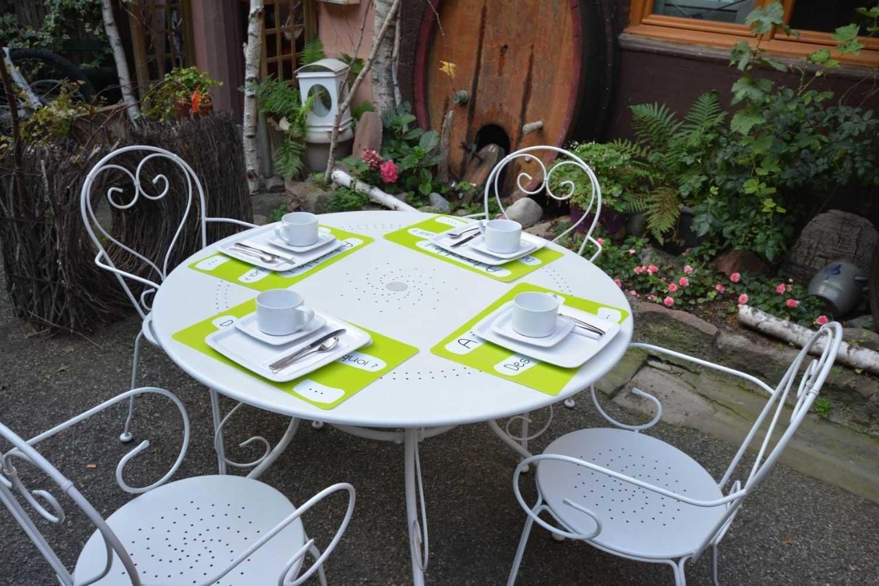 Chez Cecile Bed And Breakfast Chez Le Vigneron Colmar Exteriör bild
